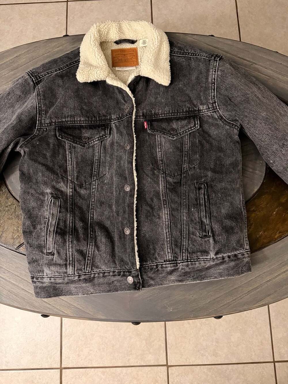 Levi's Men's Vintage Fit Sherpa Trucker Jacket Win And Destroy Small 791290010 - Picture 10 of 10